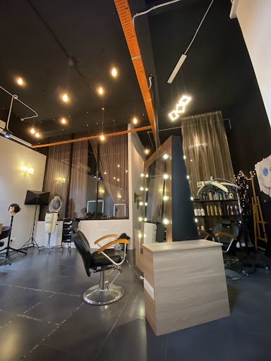 JN Hair Salon & MoltiMe Speakeasy