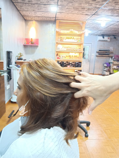 SS Hair Saloon