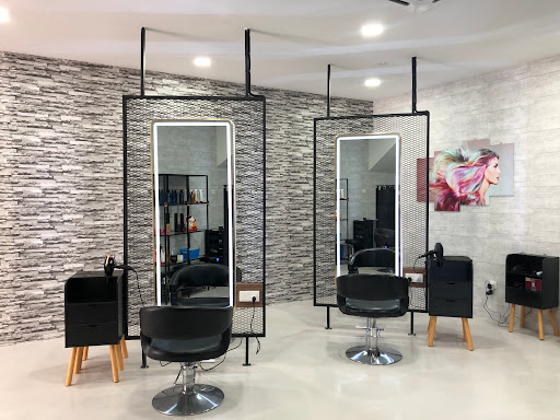 Let’s Cut hair salon