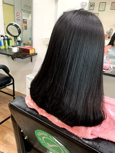 eyelash extensions CrystalChaw Hair Beauty @ Salon