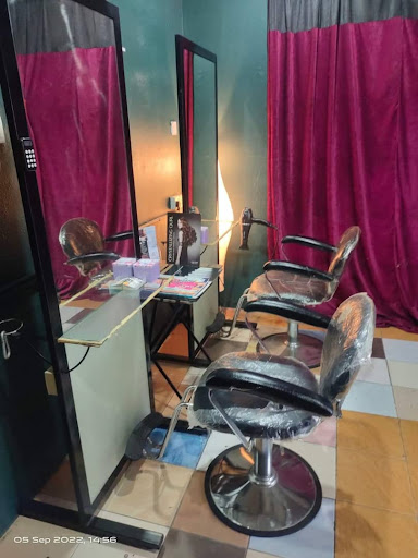 EFFA BEAUTY SALON & SPA