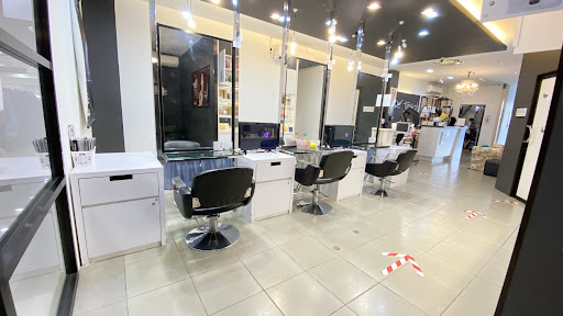 De'touch Hair & Beauty Salon (Salun Rambut & Kecantikan De Touch/டி டச் முடி & அழகு நிலையம்)