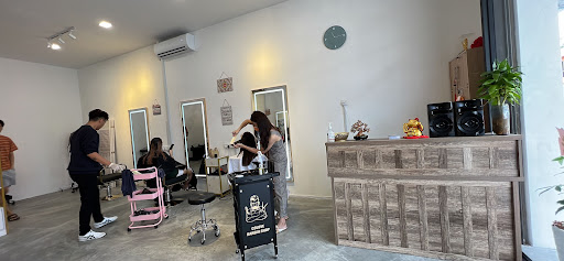 96 HAIR SALON
