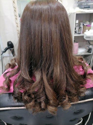LB UNISEX SALON