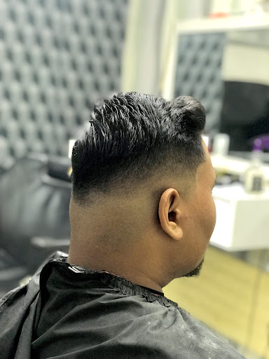 Kedai Gunting Rambut Wan