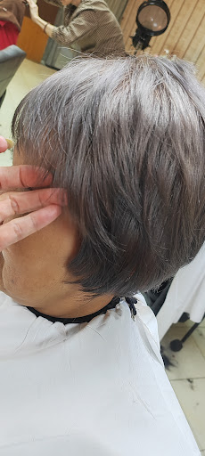 Wendy Unisex Hair Salon