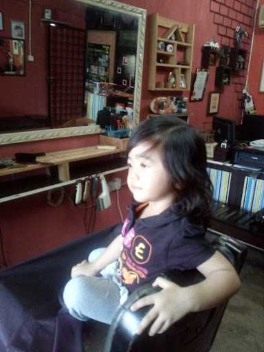 Kedai Gunting Rambut Rafla, kota Gelanggi 1