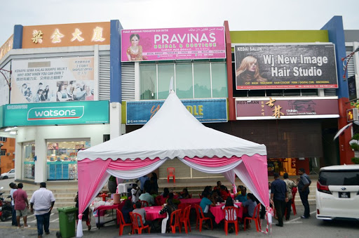 Pravinas Bridal & Boutique