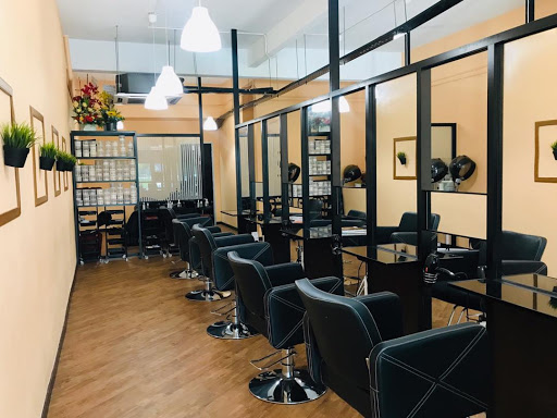 Everglo Hair & Scalp Specialist