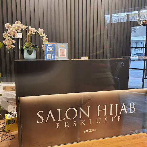 Salon Hijab Eksklusif (S.H.E)