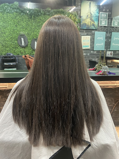 Decouper Hairdressing @Vivacity Megamall Kuching