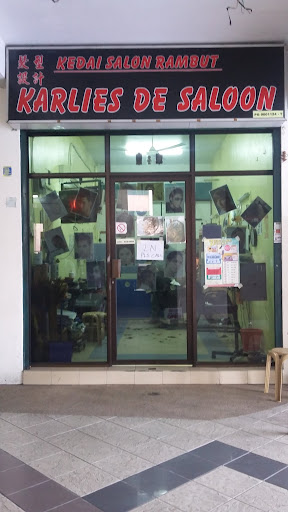 Karlies De Saloon