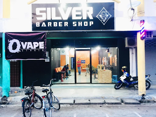 silver barbershop and vape studio