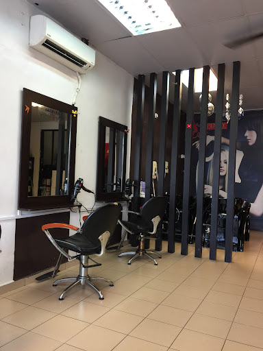 Penny & Fanny Unisex Saloon