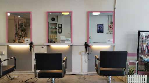 Là Mode Hair & Make Up Studio