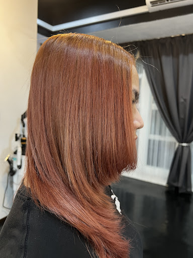 Dyla Adyla Salon