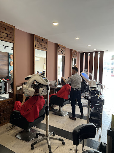 Leaf Hair Studio