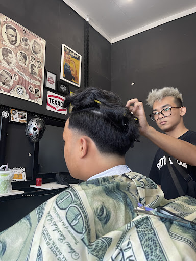 Oldtown Barbershop Lawas