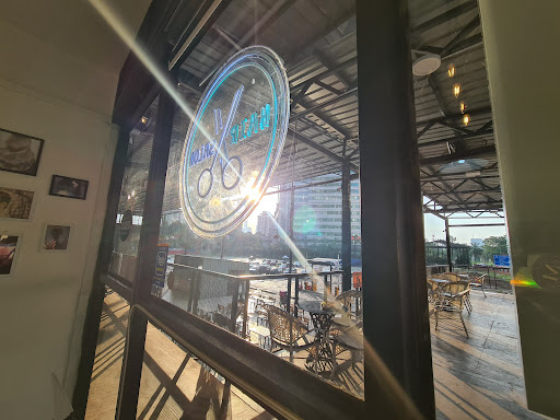 M Art hair studio美发工作室