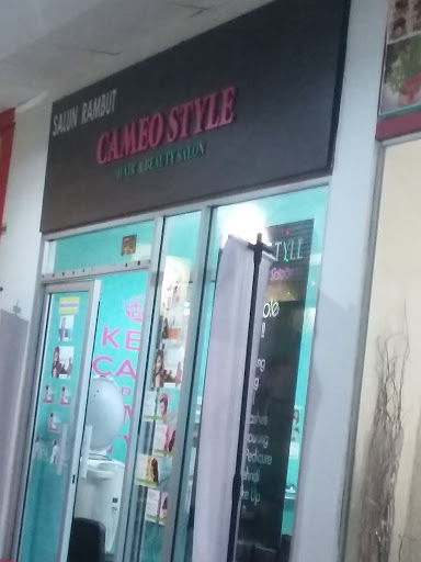 Cameo Style Hair & Beauty Salon