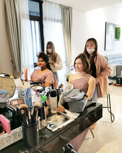 Limberry Make Up Studio