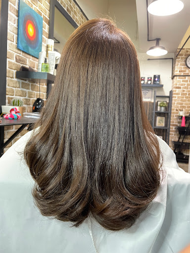 Azzahra Hair Makeover Studio