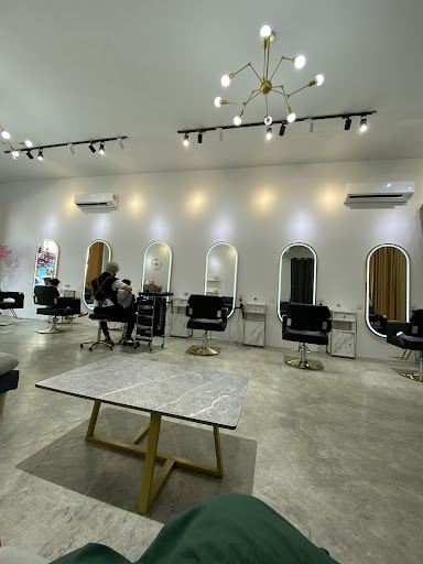 JUDU HAIR STUDIO