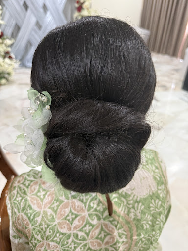 Unique Glamorous Beauty & Nail Salon