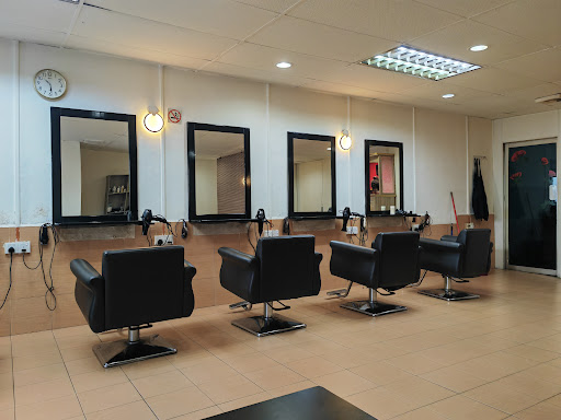 Bestco Unisex Hair Salon(银剪男女美发院）