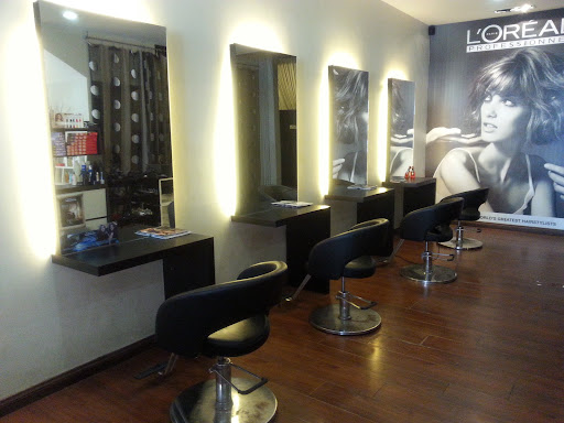 Lavier Hair Studio