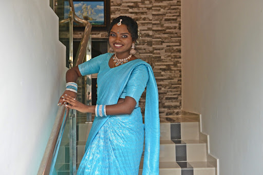 Vtoo Beauty & Hair Saloon Country Homes