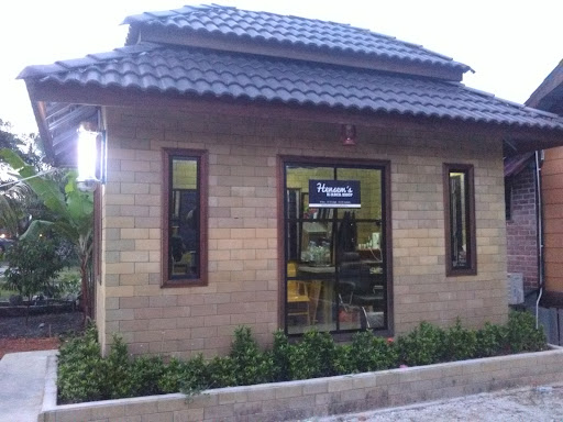 Hensem's Barber Shop
