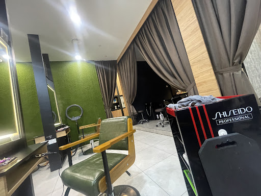 D'LUXE Studio Spa Mid Valley Southkey | JB Hair Salon