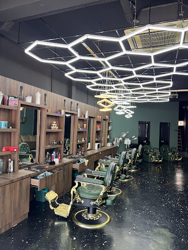 7TEEN Barberazzi Parit Raja