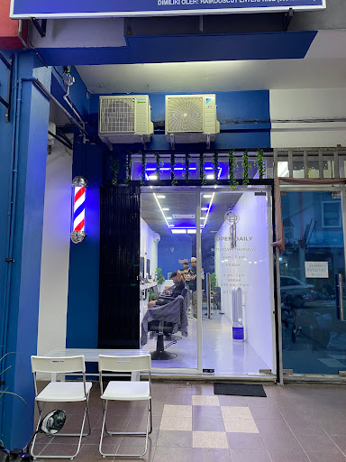 Hairdoscut barbershop