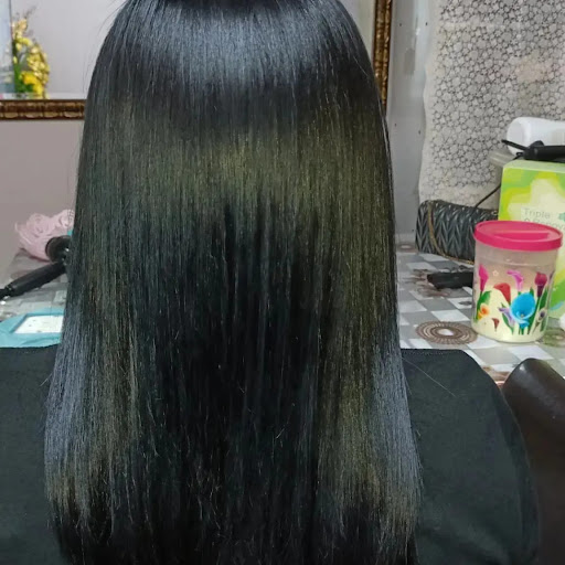 DRA HAIR SALOON
