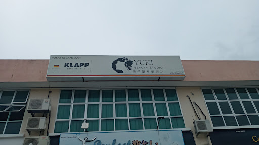 URAZI SALON