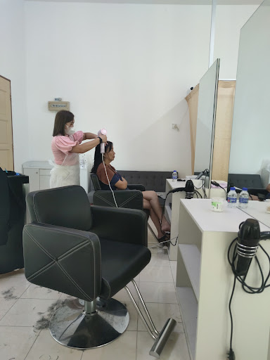 Q & S Hair Salon