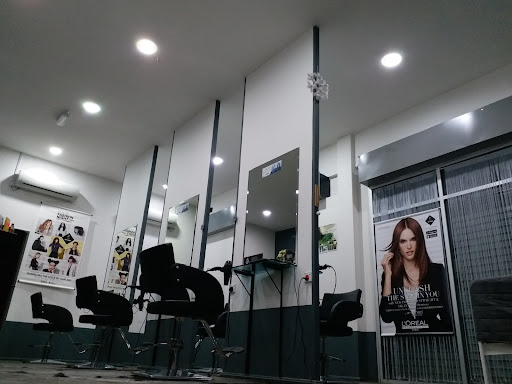 GHC Glamourzon Haircut