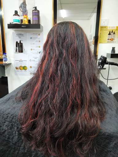 WS HAIR &BEAUTY SALOON 温馨美发&美容屋