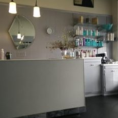 inch herbal salon