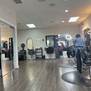 ooops hair beauty saloon